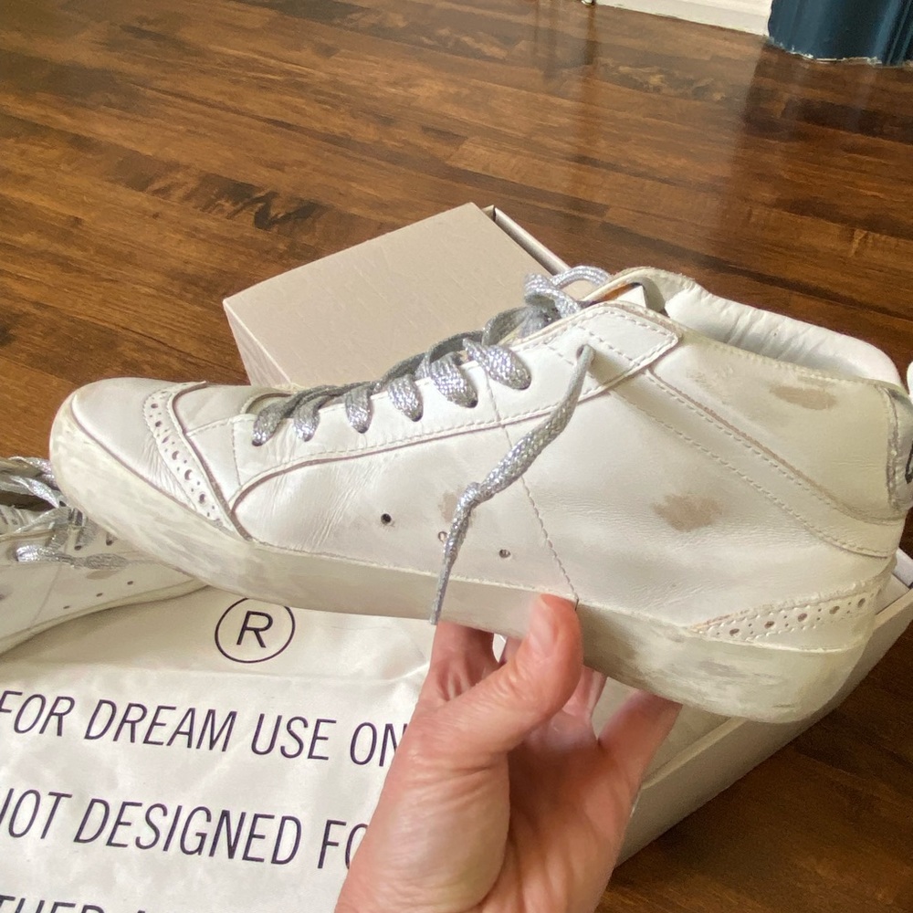 Golden Goose Sneakers - Picture 4 of 6